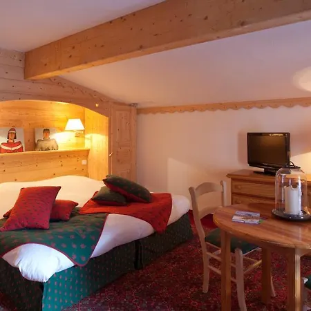 Les Melezes Hotel